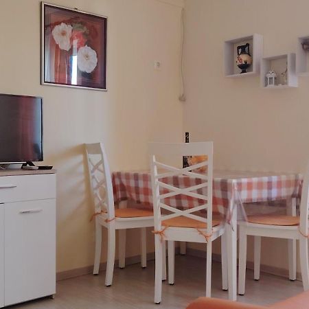 Apartments Mara Mali Losinj Bagian luar foto
